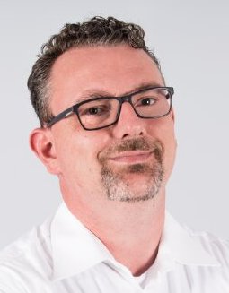 Dr. U. Hoffmann